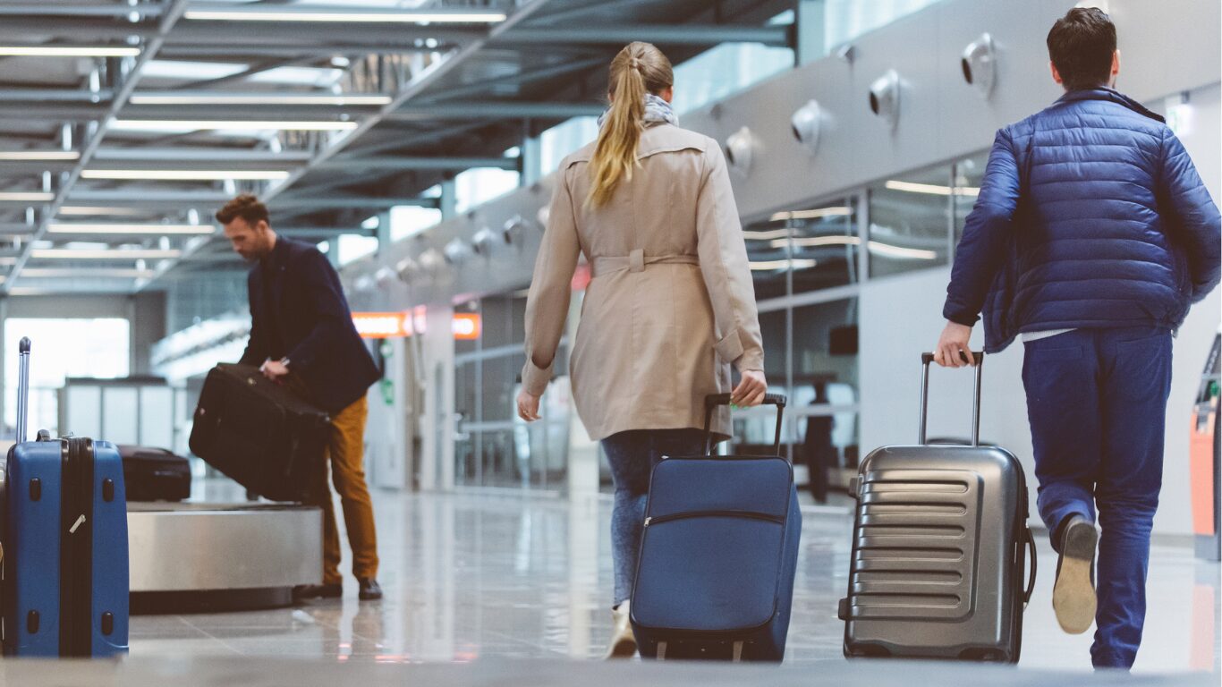 Luggage Storage in Dublin Airport: Store Luggage Easily with Lockers